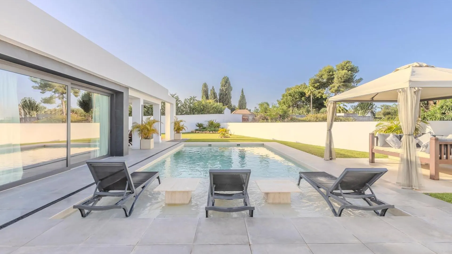 Luxury Villa Amazing Location Marbella